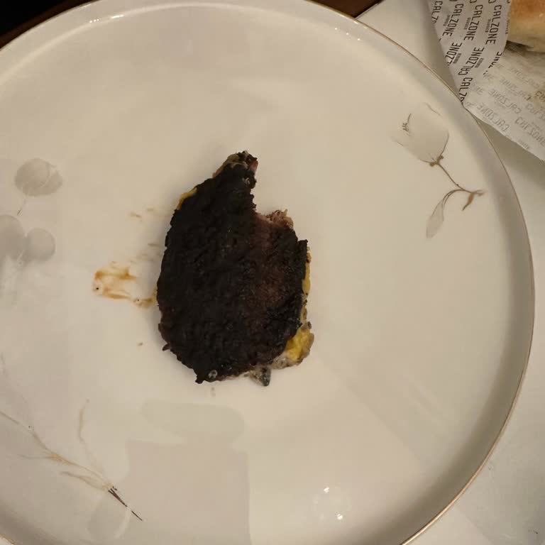 Yanık Hamburger Ve Soğuk Patates İçin Ücret İadesi Talebi