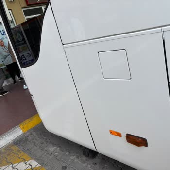 Pamukkale Turizm'de Bagaj Hatalı İşlenmesi Nedeniyle Valizim Hasar Gördü Ve Eşyalarım Kayboldu