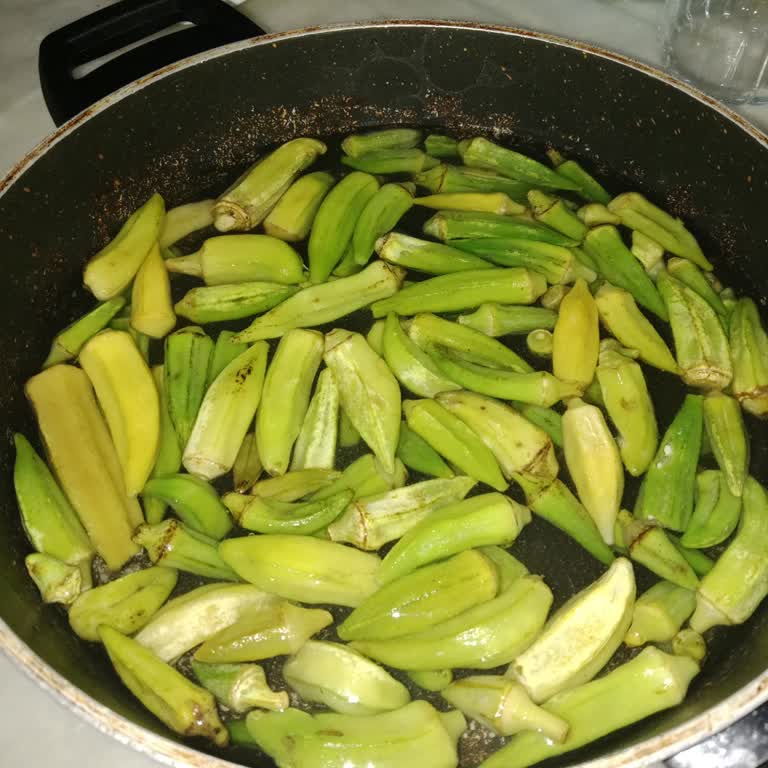 Pendik Gözdağı BİM Şubesinde Dondurulmuş Bamya Çürük Çıktı