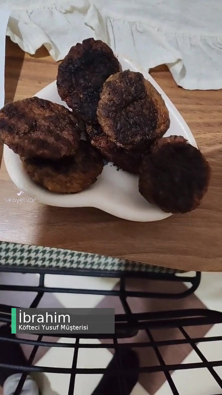 Köfteci Yusuf Bu Mağduriyetin Giderilmesini Arz Ediyorum videonun kapak resmi