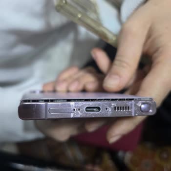 Samsung S23 Ultra Bataryası Şişti, Garanti Reddine Karşı Şikayet