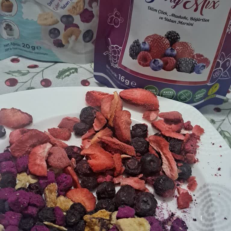 Pol's Gurme Freeze Fresh Berat Mix'ten Kıl Çıktı