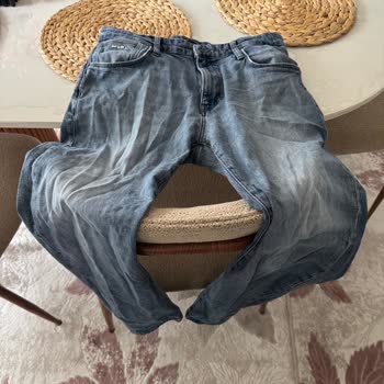 Kısa Sürede Deforme Olan Mavi Pantolonun Değişimi Talebi