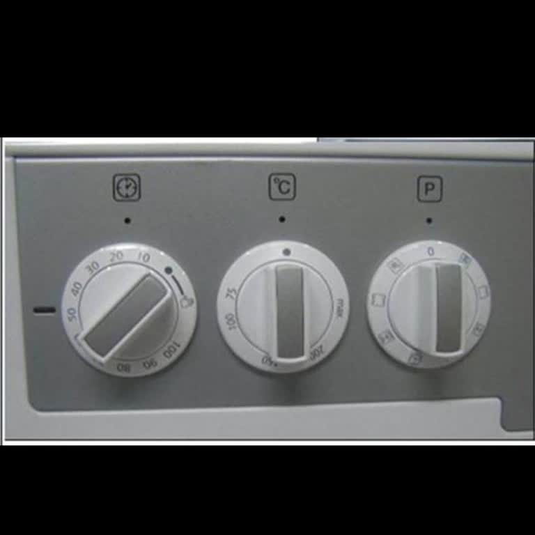 Arçelik 9540 H Model Fırının Düğme Yazılarının Silinmesi Nedeniyle Kullanım Zorluğu