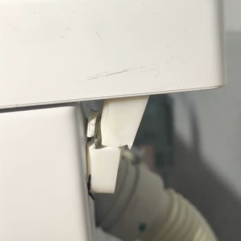 Sıfır Alınan Bosch Çamaşır Makinesi Kırık Çıktı, Değişim Talep Ediyorum