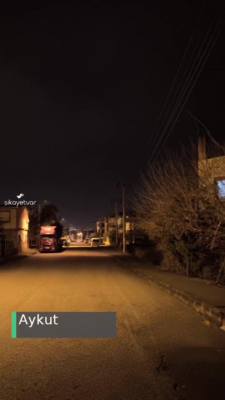 Toroslar Elektrik Dağıtım 4 Gündür Sokak Aydınlatması Yanmıyor! videonun kapak resmi