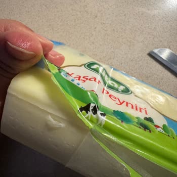 Sütaş Kaşar Peynirinde Kıl Bulunması Hijyen İhlali