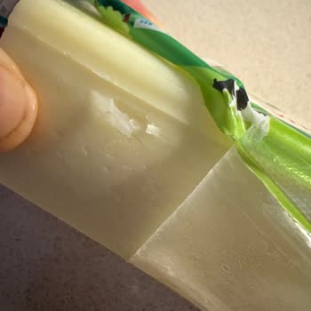 Sütaş Kaşar Peynirinde Kıl Bulunması Hijyen İhlali