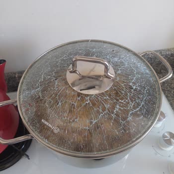 Korkmaz Mutfak Eşyaları 24 Cm Tencere Kapakları Kendiliğinden Çatlıyor, Ürün Değişimi Talebi