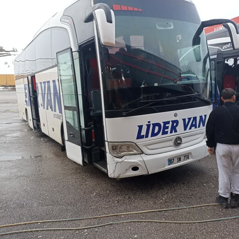 Lider Van Seyahat'in Van-Ankara Otobüsündeki Arıza Ve Yardım Yetersizliği