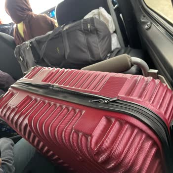 Kütahyalılar Firmasının Bayram Seferinde Koltuk Yerine Plastik Sandalye Zorunluluğu