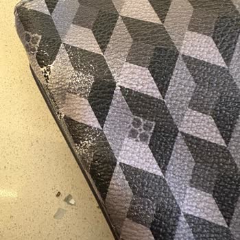 Beymen Clutch Çantada Hızlı Kalite Sorunu Ve Mağaza Desteği Eksikliği