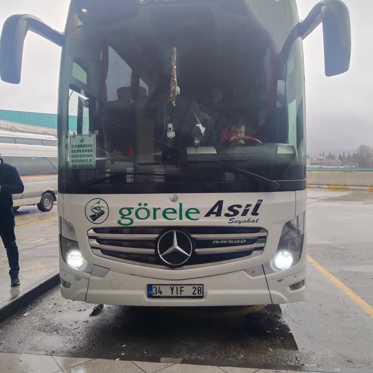 Tek Kişilik Koltuk Ücreti Alınmasına Rağmen 2+2 Otobüs Ve Açıklama Eksikliği