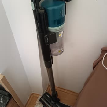 Philips 6000 Dikey Süpürge Başlıktan Kir Dökmesi Çözülmedi