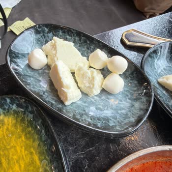 Ali Baba Çukurambar Şubesinde Kalitesiz Kahvaltı Ve Kaba Servis