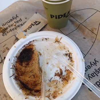 Pidem Kentplaza AVM Şubesinde Yanmış Künefeler Tekrarlanıyor