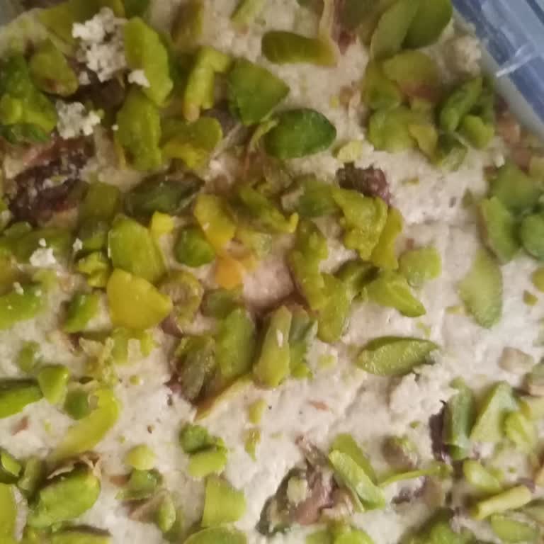 Antep Fıstıklı Tahin Helvasında Acı Tat Ve Cevapsız Geri Dönüş