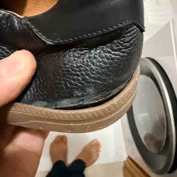 Tabanı Ayrılan Ayakkabılar Ve Cevapsız İade Süreci