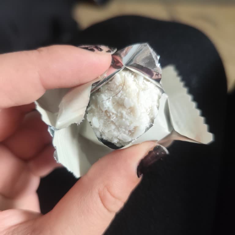 Bayram Sofrasında Kıl Bulunan Şekerleme Hijyen İhlali