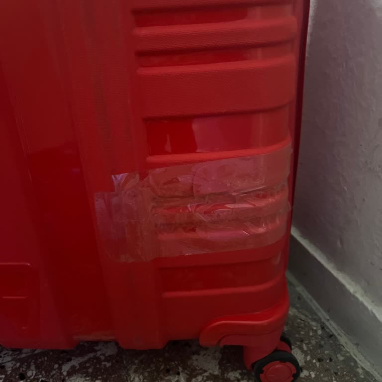 Accord Valizimin Ön Kapağı Kırıldı, Garanti Kapsamında Değişim Talebi