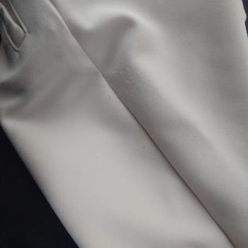 LCW Kadın Pantolonunda Kısa Sürede Tüylenme Ve Ücret İadesi Talebi