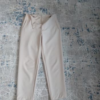 LCW Kadın Pantolonunda Kısa Sürede Tüylenme Ve Ücret İadesi Talebi