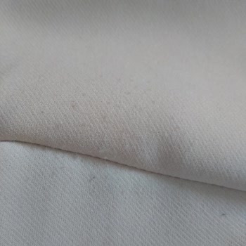 LCW Kadın Pantolonunda Kısa Sürede Tüylenme Ve Ücret İadesi Talebi