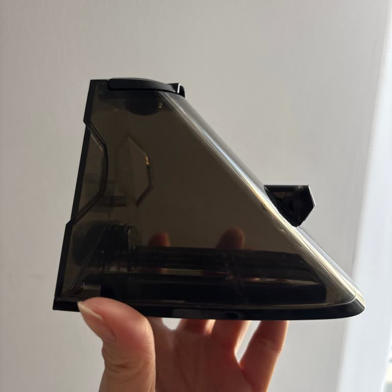 Spray Hortumu Çıktı, Fırçalar Sürekli Çıkıyor; Ürün Kullanılamaz, Değişim Talebi