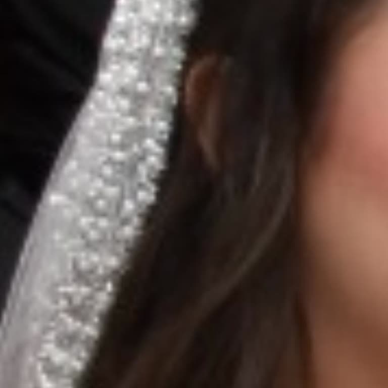 18 Bin Liralık Düğün Paketi İçin Özensiz Saç Ve Makyaj