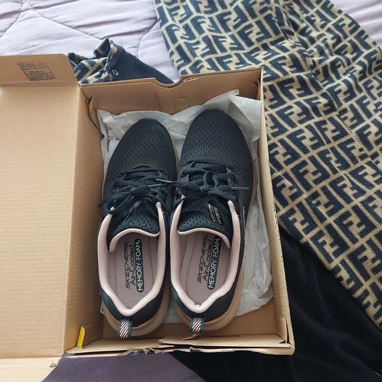 Skechers Ayakkabısında Bel Ve Bacak Ağrısı Şikayetim Ve Çözüm Beklentisi