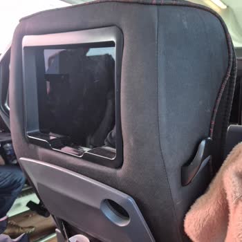 İzmir-İstanbul Seferinde Otobüs Temizliği Şaşırtıcı Derecede Kirli