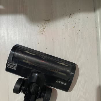 Şarjlı Dik Süpürge SD9361'de Çöp Haznesi Tıkanıklığı Ve Atık Dökülmesi