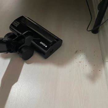 Şarjlı Dik Süpürge SD9361'de Çöp Haznesi Tıkanıklığı Ve Atık Dökülmesi