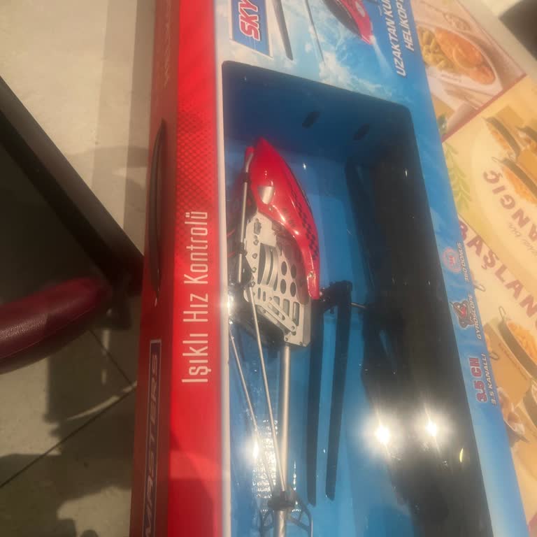 Armağan Oyuncak Bozuk Helikopteri Kabul Etmedi