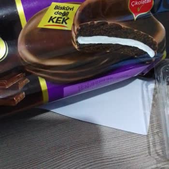 Ambalaj Görseli Yanıltıcı, Luppo Sandviç Kakaolu Boyutu Çok Küçük