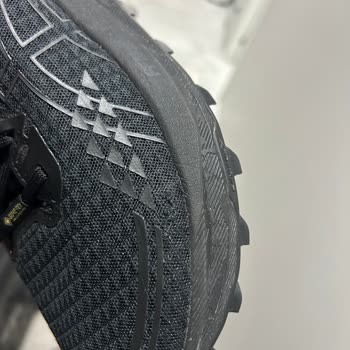 Intersport Asics Ayakkabısında Kısa Sürede Deformasyon Ve Garanti Reddi