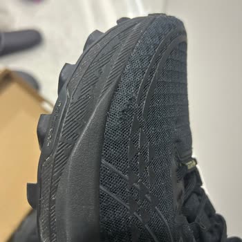 Intersport Asics Ayakkabısında Kısa Sürede Deformasyon Ve Garanti Reddi