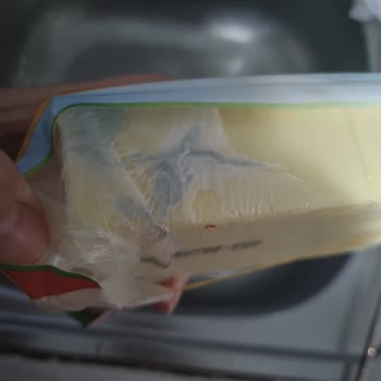 Ekici Kaşar Peyniri Açıldıktan Sonra Küflendi Ve Sağlık Riski Oluştu