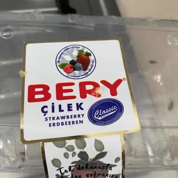 A101 Bahçelievler Çileklerinde Kimyasal Koku Ve Yanıtsız İhmal