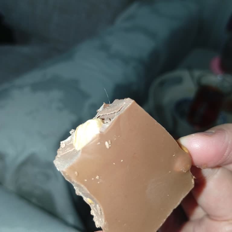 Ülker Fındıklı Tablet Çikolatada Kıl Görülmesi Ve Hijyen Güvensizliği