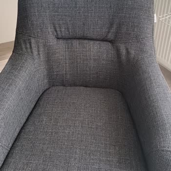 Garanti Kapsamındaki Koltuk Takımının Ücretsiz Değişimi Ve Kötü İşçilik Şikayeti