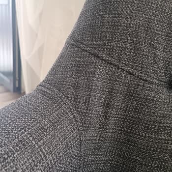 Garanti Kapsamındaki Koltuk Takımının Ücretsiz Değişimi Ve Kötü İşçilik Şikayeti