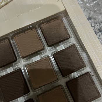 Migros'tan Aldığım Nestle Madlen Çikolatalarının Bozuk Çıktığı İçin Sağlık Endişesi