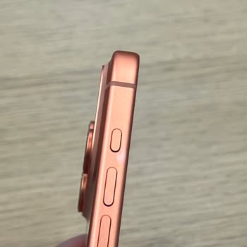 Kozmetik Kusurlu İPhone 17 Pro Max İçin Tam İade Talebi