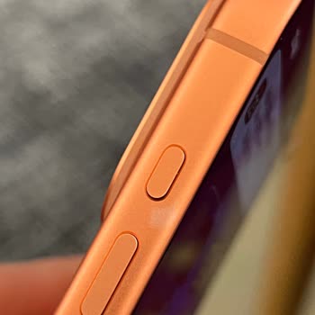 Kozmetik Kusurlu İPhone 17 Pro Max İçin Tam İade Talebi