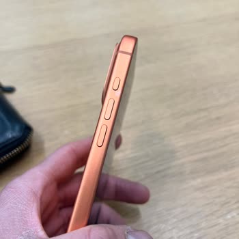 Kozmetik Kusurlu İPhone 17 Pro Max İçin Tam İade Talebi