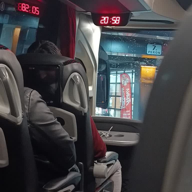 Otobüs Gecikmesi Ve Bilgilendirme Eksikliği 400 TL Ek Masrafı Getirdi