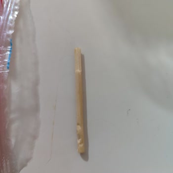 Ülker Çubuk Kraker İçinde Sert Yabancı Madde Çocuğumun Dişine Ağrı Verdi