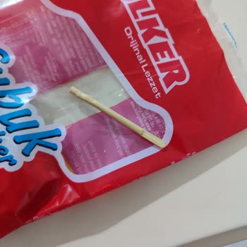 Ülker Çubuk Kraker İçinde Sert Yabancı Madde Çocuğumun Dişine Ağrı Verdi