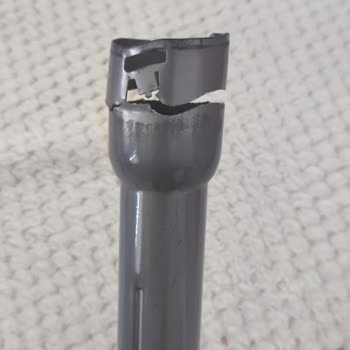 Philips Süpürgenin Kırılgan Aksesuarları Güven Kırıcı